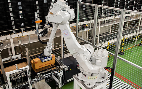 ローム・ロジステック株式会社様 ロボット導入事例